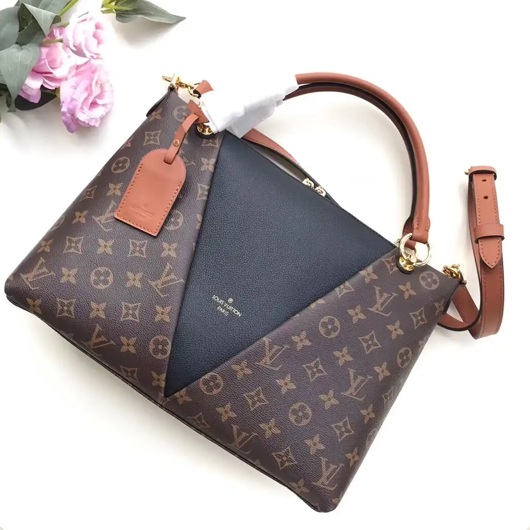 Vuitton V MM TOTE Louis 0521